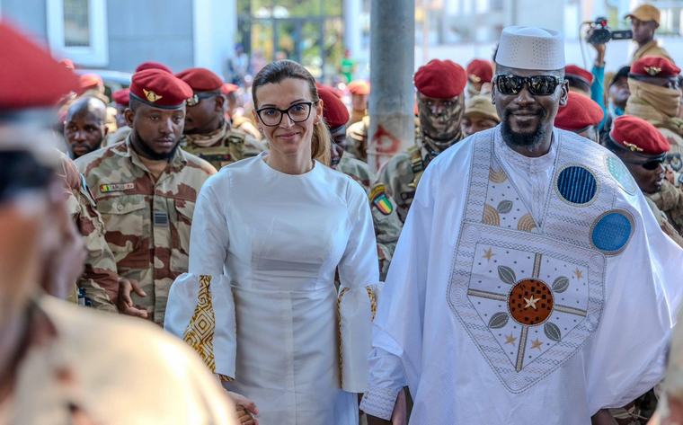 Le président Doumbouya annonce la naissance d’une fille sous son toit : ‘’Notre foyer s’est de nouveau rempli d’une joie’’