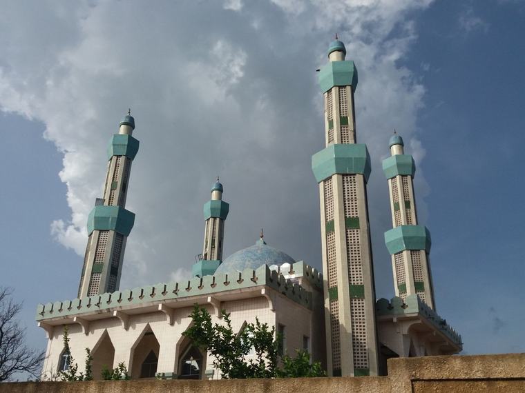 La Guinée a d’autres grains à moudre que d’interdire la construction des mosquées